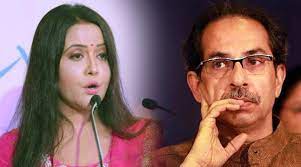 Anishka claims her father was in contact with Sharad Pawar Uddhav Thackeray in Amruta Fadnavis bribe case | Anishka claims her father was in contact with Sharad Pawar Uddhav Thackeray in Amruta Fadnavis bribe case