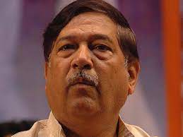 BJP MP Girish Bapat passes away at 72 | BJP MP Girish Bapat passes away at 72