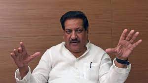 Prithviraj Chavan alleges PM Modi stifling democracy to save his friend Gautam Adani | Prithviraj Chavan alleges PM Modi stifling democracy to save his friend Gautam Adani