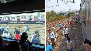 Mumbai: Technical snag delays local trains on Western Railway | Mumbai: Technical snag delays local trains on Western Railway Mumbai: Technical snag delays local trains on Western Railway | Mumbai: Technical snag delays local trains on Western Railway