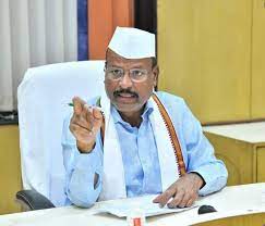 Abdul Sattar directs officials of Konkan division to ensure farmers get seeds, crop loan on time | Abdul Sattar directs officials of Konkan division to ensure farmers get seeds, crop loan on time Abdul Sattar directs officials of Konkan division to ensure farmers get seeds, crop loan on time | Abdul Sattar directs officials of Konkan division to ensure farmers get seeds, crop loan on time