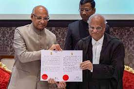 Justice Ramesh Dhanuka sworn in as Chief Justice of Bombay High Court | Justice Ramesh Dhanuka sworn in as Chief Justice of Bombay High Court Justice Ramesh Dhanuka sworn in as Chief Justice of Bombay High Court | Justice Ramesh Dhanuka sworn in as Chief Justice of Bombay High Court