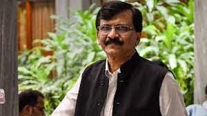 Sanjay Raut takes dig at Maha CM over his cabinet expansion, says Eknath Shinde does mujra in Delhi | Sanjay Raut takes dig at Maha CM over his cabinet expansion, says Eknath Shinde does mujra in Delhi