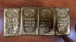 Maharashtra: 4 held after DRI seizes gold worth Rs 6.21 crore at Mumbai airport | Maharashtra: 4 held after DRI seizes gold worth Rs 6.21 crore at Mumbai airport