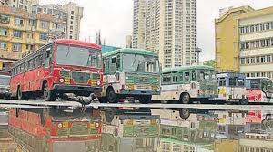 Maharashtra: Warkaris brief sit-in stage protest for extra MSRTC buses to Pune | Maharashtra: Warkaris brief sit-in stage protest for extra MSRTC buses to Pune