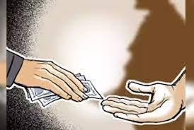 Nagpur: ACB traps head constable while accepting bribe | Nagpur: ACB traps head constable while accepting bribe