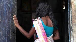 Mumbai: 100 sex workers in Kamathipura gets Mahila Samman Savings certificate by NGO | Mumbai: 100 sex workers in Kamathipura gets Mahila Samman Savings certificate by NGO