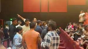 Palghar: Hindu group members create ruckus during Adipurush screening in Nalasopara | Palghar: Hindu group members create ruckus during Adipurush screening in Nalasopara Palghar: Hindu group members create ruckus during Adipurush screening in Nalasopara | Palghar: Hindu group members create ruckus during Adipurush screening in Nalasopara