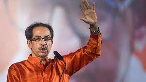 Mumbai Police reduces security cover outside Uddhav Thackeray's Matoshree | Mumbai Police reduces security cover outside Uddhav Thackeray's Matoshree