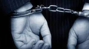 Maharashtra: 50-year-old man held for stealing Rs 1.5 lakh | Maharashtra: 50-year-old man held for stealing Rs 1.5 lakh
