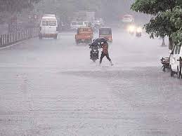 Mumbai: IMD issues yellow alert for June 26-27 | Mumbai: IMD issues yellow alert for June 26-27