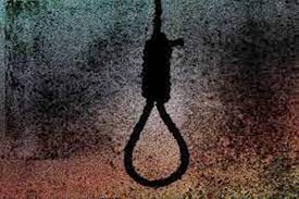 Maharashtra: Student commits suicide in Nagpur over scoring low marks in exams | Maharashtra: Student commits suicide in Nagpur over scoring low marks in exams Maharashtra: Student commits suicide in Nagpur over scoring low marks in exams | Maharashtra: Student commits suicide in Nagpur over scoring low marks in exams