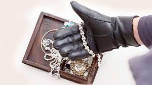 Mumbai: Jewellery valuables worth Rs 7.38 lakh stolen from house in Dombivli | Mumbai: Jewellery valuables worth Rs 7.38 lakh stolen from house in Dombivli