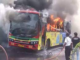 Mumbai: BEST's electric bus catches fire during battery charging, no casualties reported | Mumbai: BEST's electric bus catches fire during battery charging, no casualties reported