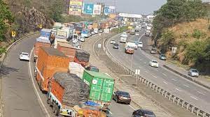NHAI decides to open 42km stretch of Mumbai-Goa highway before Ganeshotsav | NHAI decides to open 42km stretch of Mumbai-Goa highway before Ganeshotsav