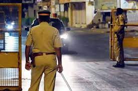 Police ask Mumbaikars to furnish details about homeowners and tenants | Police ask Mumbaikars to furnish details about homeowners and tenants Police ask Mumbaikars to furnish details about homeowners and tenants | Police ask Mumbaikars to furnish details about homeowners and tenants