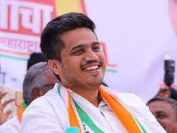 Conducting probe against people in power shouldn't be problem": Rohit Pawar on ex-IPS officer's 2010 land deal claim | Conducting probe against people in power shouldn't be problem": Rohit Pawar on ex-IPS officer's 2010 land deal claim Conducting probe against people in power shouldn't be problem": Rohit Pawar on ex-IPS officer's 2010 land deal claim | Conducting probe against people in power shouldn't be problem": Rohit Pawar on ex-IPS officer's 2010 land deal claim