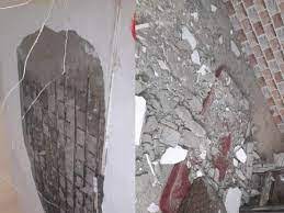 Ceiling plaster of police station falls in Thane | Ceiling plaster of police station falls in Thane