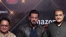 Watch: Salman Khan makes a dashing entry at Lokmat Most Stylish Awards | Watch: Salman Khan makes a dashing entry at Lokmat Most Stylish Awards