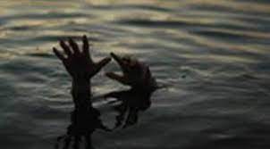 Mumbai: Indian Coast Guard recovers body of woman who drowned in sea at Bandra | Mumbai: Indian Coast Guard recovers body of woman who drowned in sea at Bandra