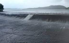 Mumbai: Lake levels in seven water-supply reservoirs at 6.97 percent | Mumbai: Lake levels in seven water-supply reservoirs at 6.97 percent