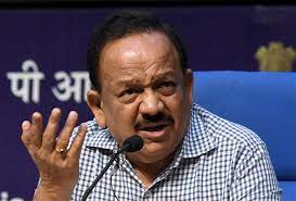 Former minister Harsh Vardhan walks out of new Delhi LG's swearing-in ceremony, video goes viral! | Former minister Harsh Vardhan walks out of new Delhi LG's swearing-in ceremony, video goes viral!