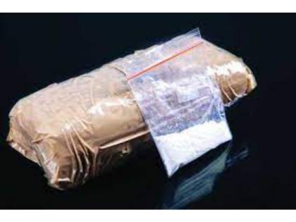 Mumbai: Versova Police Arrest Nigerian Woman with Rs 1.42 Crore Worth of Cocaine | Mumbai: Versova Police Arrest Nigerian Woman with Rs 1.42 Crore Worth of Cocaine Mumbai: Versova Police Arrest Nigerian Woman with Rs 1.42 Crore Worth of Cocaine | Mumbai: Versova Police Arrest Nigerian Woman with Rs 1.42 Crore Worth of Cocaine