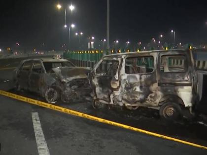 Dwarka Expressway Accident: One Dead, Several Injured As Two Cars Catch Fire After Colliding With Each Other in Delhi (Watch Video)