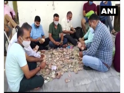 Around Rs 2.60 lakh cash recovered from 70-year-old beggar’s hut | Around Rs 2.60 lakh cash recovered from 70-year-old beggar’s hut