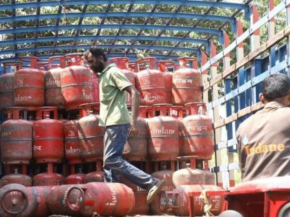 LPG prices go up, 14-kg commercial cylinder now costs Rs 999.50 | LPG prices go up, 14-kg commercial cylinder now costs Rs 999.50