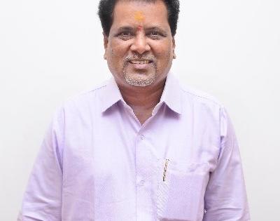 Shiv Sena MLA Mahendra Dalvi's 2-year sentence in 2013 assault case suspended | Shiv Sena MLA Mahendra Dalvi's 2-year sentence in 2013 assault case suspended