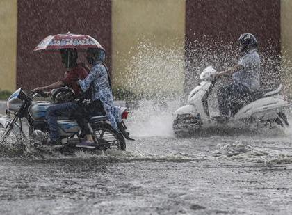 Mumbai Rains: IMD issues yellow alert for city on July 20 | Mumbai Rains: IMD issues yellow alert for city on July 20