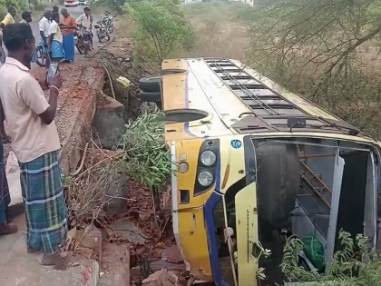 Bus Accident in Tamil Nadu: One Killed, Several Injured After TNSTC Bus Overturns in Thanjavur (Watch Video) | Bus Accident in Tamil Nadu: One Killed, Several Injured After TNSTC Bus Overturns in Thanjavur (Watch Video)