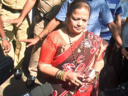 ED grills ex-Mumbai mayor Kishori Pednekar for six hours in 'COVID body bag scam' | ED grills ex-Mumbai mayor Kishori Pednekar for six hours in 'COVID body bag scam'