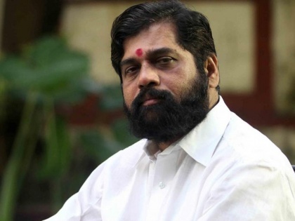 Eknath Shinde's supporters blacken posters of CM | Eknath Shinde's supporters blacken posters of CM