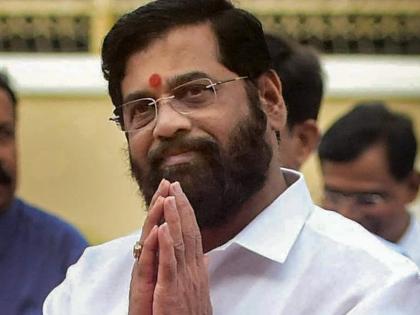 Flight carrying Maha CM Eknath Shinde and Devendra Fadnavis returns to Mumbai due to bad weather | Flight carrying Maha CM Eknath Shinde and Devendra Fadnavis returns to Mumbai due to bad weather