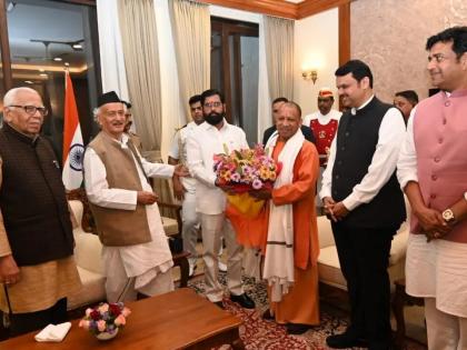 Uttar Pradesh CM Yogi Adityanath assures to build Maha Bhavan in Ayodhya very soon | Uttar Pradesh CM Yogi Adityanath assures to build Maha Bhavan in Ayodhya very soon