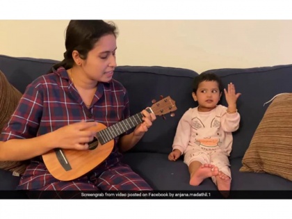 Viral Video! Toddler singing 'Agar Tum Saath Ho' with her mom, video goes viral | Viral Video! Toddler singing 'Agar Tum Saath Ho' with her mom, video goes viral