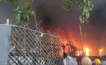 Kanpur Market Fire: Major Blaze Engulfs Rakhi Mandi Bazaar, Rescue Operations Underway (Watch Video) | Kanpur Market Fire: Major Blaze Engulfs Rakhi Mandi Bazaar, Rescue Operations Underway (Watch Video)