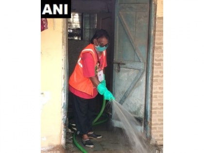 Dharavi: BMC disinfects and sanitizes public toilets as number of cases rise in the slum area | Dharavi: BMC disinfects and sanitizes public toilets as number of cases rise in the slum area
