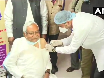 After Modi, Bihar CM Nitish Kumar gets first dose of COVID-19 vaccine | After Modi, Bihar CM Nitish Kumar gets first dose of COVID-19 vaccine