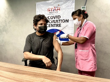 Nagarjuna Akkineni receives first dose of COVID 19 vaccine, shares a message for fans | Nagarjuna Akkineni receives first dose of COVID 19 vaccine, shares a message for fans