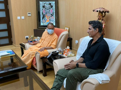 Akshay Kumar meets UP CM Yogi Adityanath before kickstarting Ram Setu shoot | Akshay Kumar meets UP CM Yogi Adityanath before kickstarting Ram Setu shoot