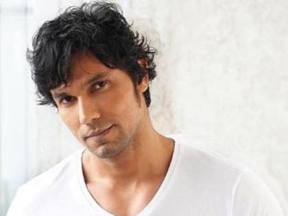 Randeep Hooda slapped with a Rs 10 crore legal notice by scriptwriter | Randeep Hooda slapped with a Rs 10 crore legal notice by scriptwriter