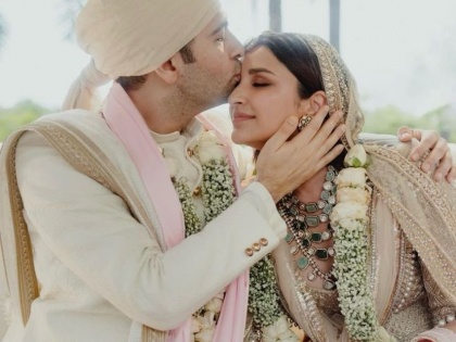 "Couldn't have lived without each other": Parineeti Chopra officially announces her wedding with Raghav Chadha | "Couldn't have lived without each other": Parineeti Chopra officially announces her wedding with Raghav Chadha