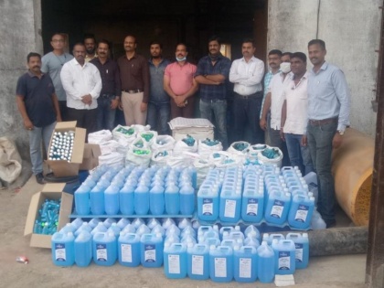 Maharashtra: Police raids chemical company manufacturing fake hand sanitizers in Palghar | Maharashtra: Police raids chemical company manufacturing fake hand sanitizers in Palghar