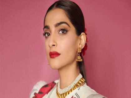 Sonam Kapoor reveals chilling details about her travel with a Uber driver in London | Sonam Kapoor reveals chilling details about her travel with a Uber driver in London