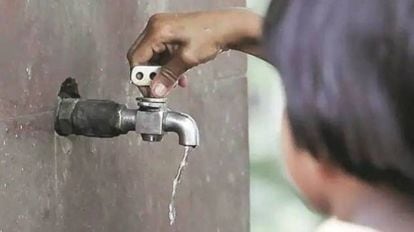 Bandra and Khar to Face 10% Water Cut from February 27 to March 11 | Bandra and Khar to Face 10% Water Cut from February 27 to March 11