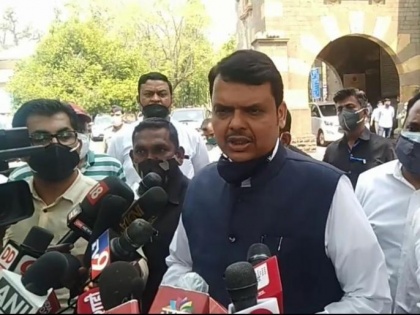 Fadnavis: "Lockdown not a solution, but we will support whatever administration decides" | Fadnavis: "Lockdown not a solution, but we will support whatever administration decides"