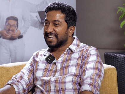 Vineeth Sreenivasan Reveals He's Not on Twitter, Reports Fake Account | Vineeth Sreenivasan Reveals He's Not on Twitter, Reports Fake Account